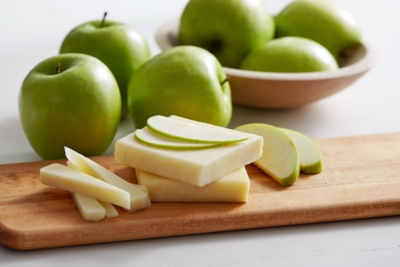 apple-cheese-snack-400x267
